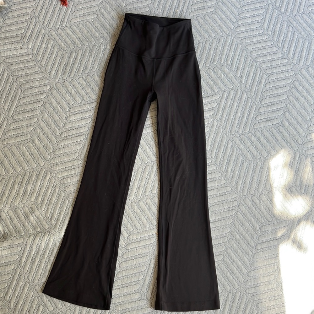 black lululemon high rise flare leggings